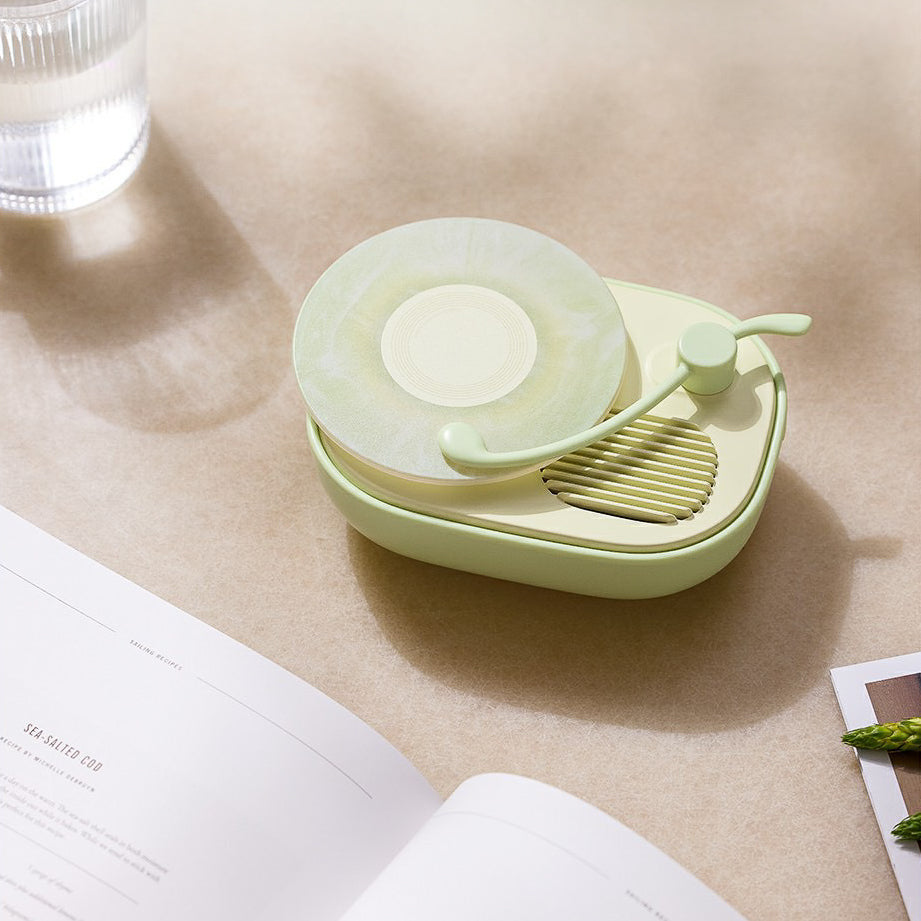 Modern Minimal Vinyl Bluetooth Speaker (5-9 Working Days Delivery)