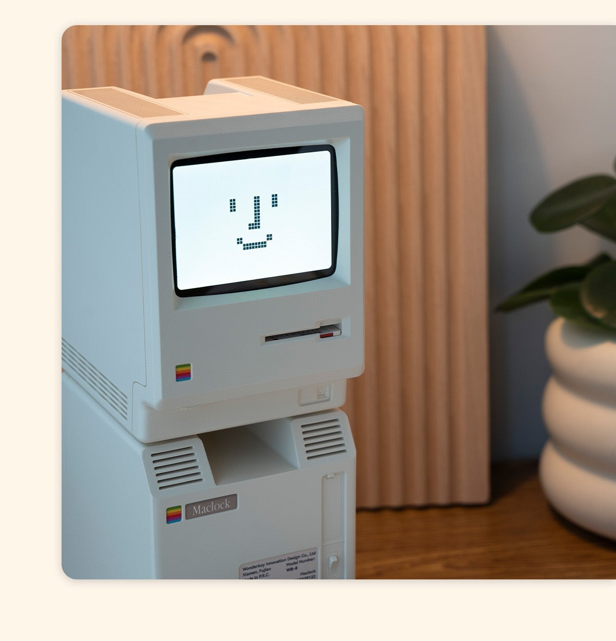 Apple Classic Macintosh Alarm Clock (5-9 Working Days Delivery)