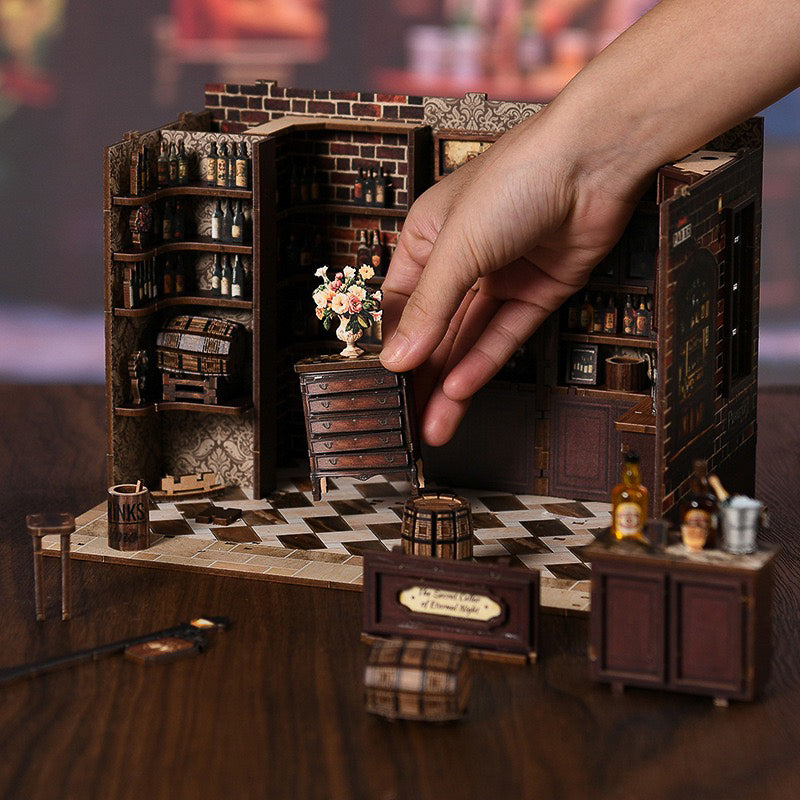 DIY Self-Assembled Miniature Kit - Corner Tavern & Cafe (5-9 Working Days Delivery)