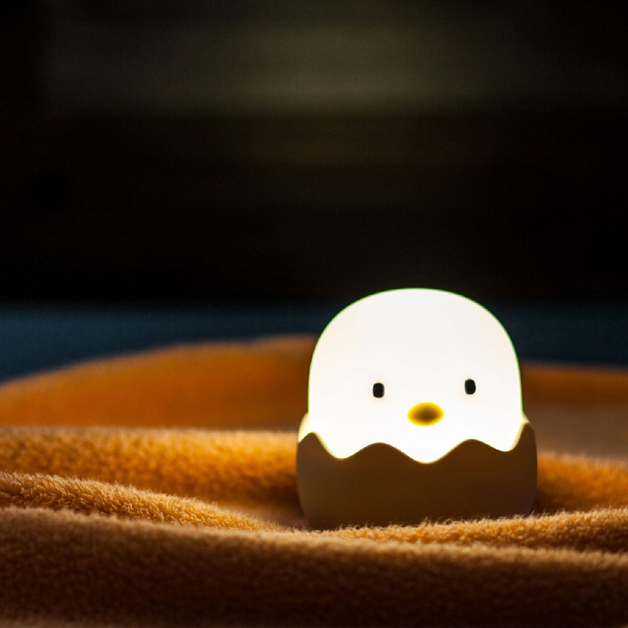 << READY STOCK >> Hatching Egg LED Night Lamp