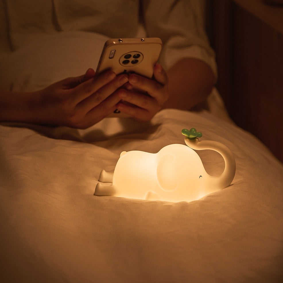<< 1 - 4 DAYS DELIVERY >> Elephant Silicone LED Night Lamp