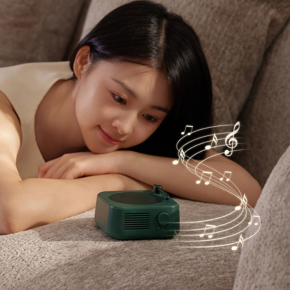 << READY STOCK >> Round X17 Vintage Vinyl Player Bluetooth Speaker