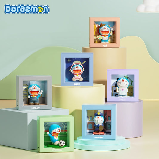 << READY STOCK >> Doraemon Framed Figurine Night Lamp