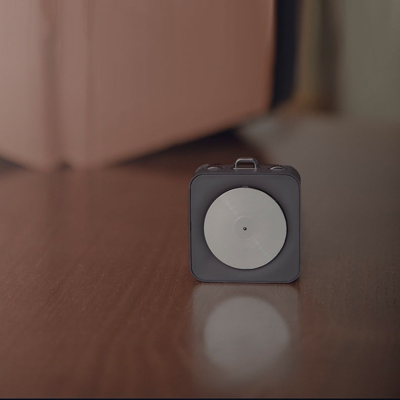 Solove M1 Portable Bluetooth Speaker  (5-9 WORKING DAYS DELIVERY)