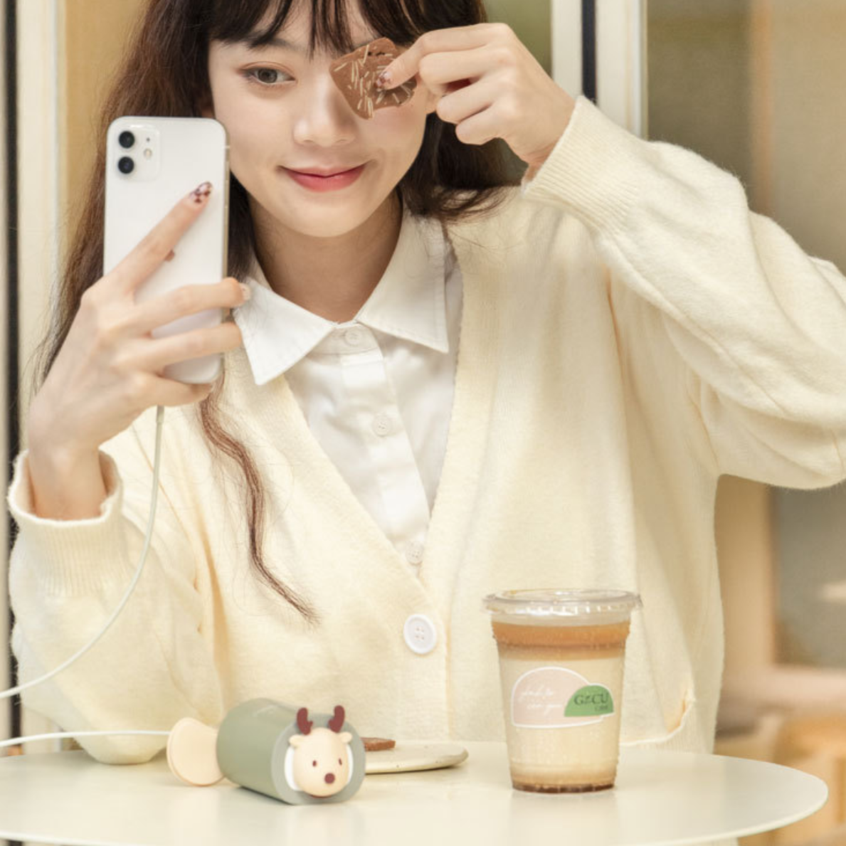 Swiss Roll 2 in 1 Powerbank + Handwarmer (5 - 9 Working Days Delivery)